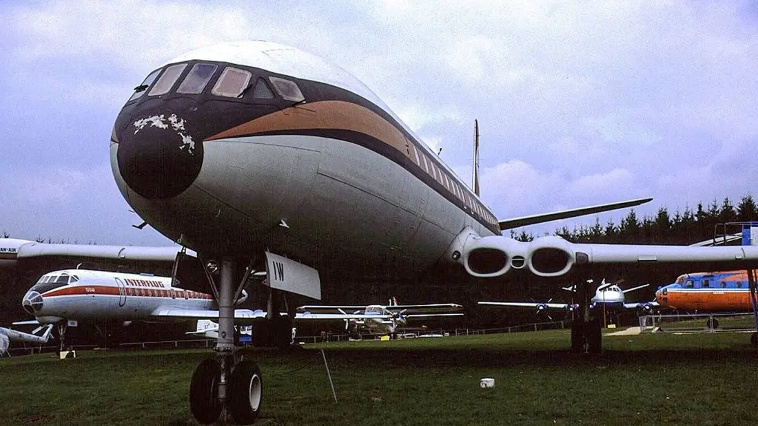 The World's First Jet Airliner Was British — And It Had Four Engines Before the 747 Did