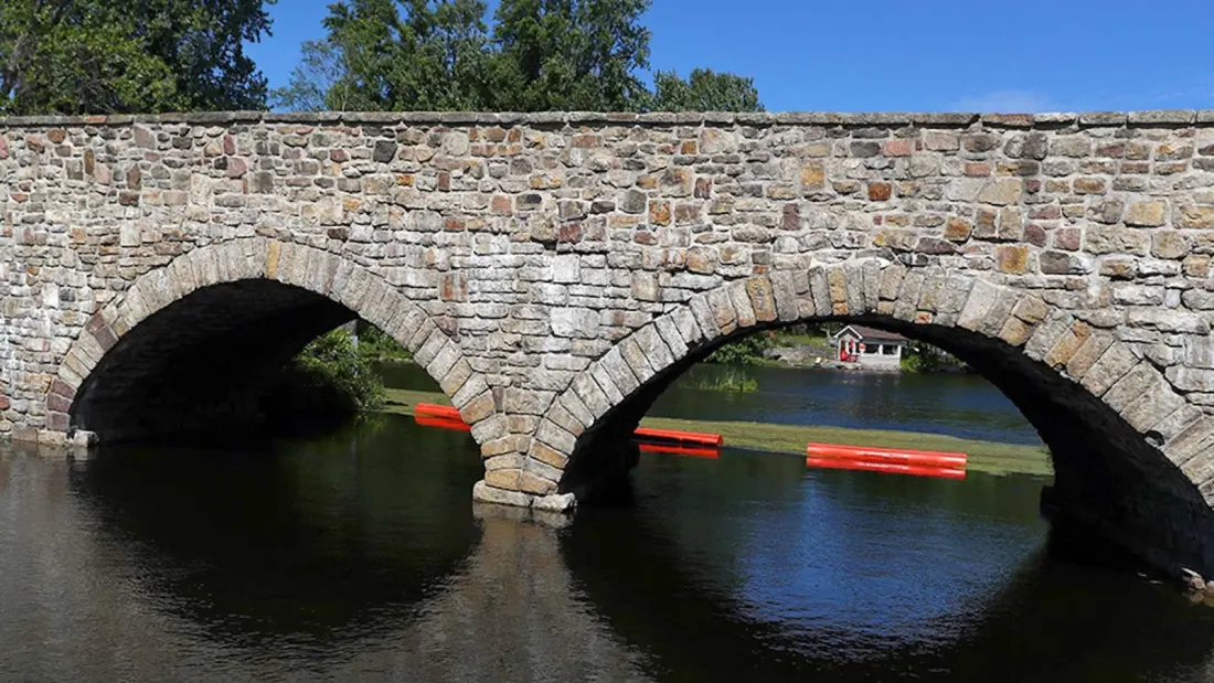 Lyndhurst, Ontario: the tiny village with the province's oldest bridge