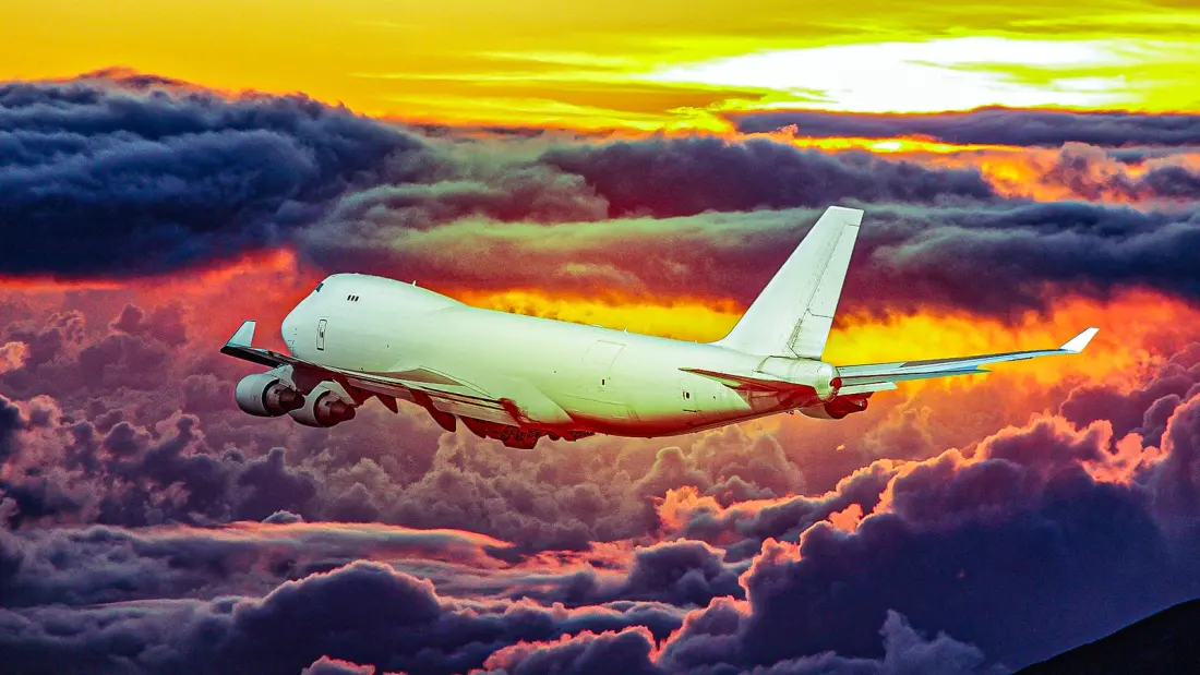 Should Planes Ditch Windows Completely? One Journalist Makes a Surprisingly Strong Case