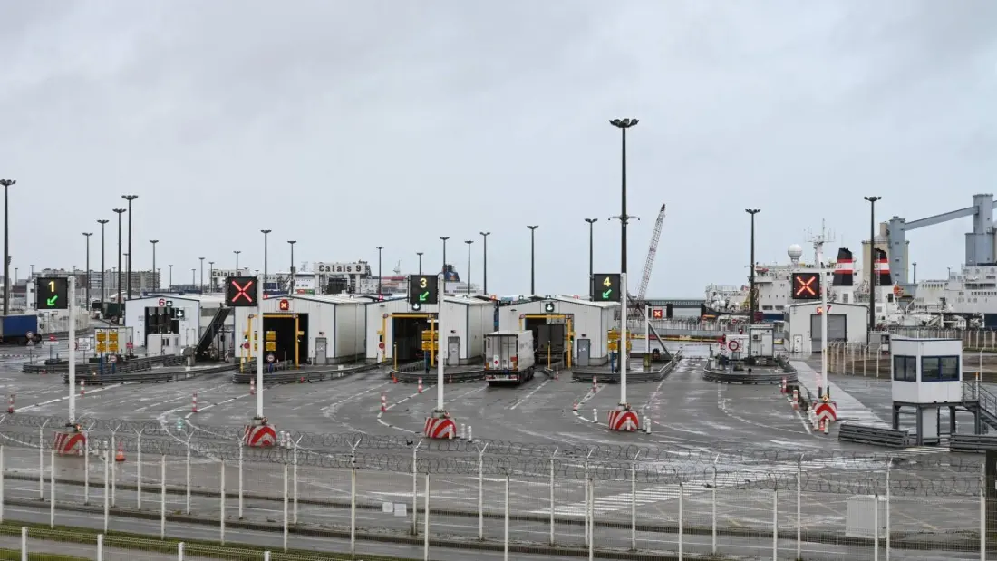 Minibus and train collide on French side of Channel Tunnel, 19 hurt and Eurostar services disrupted