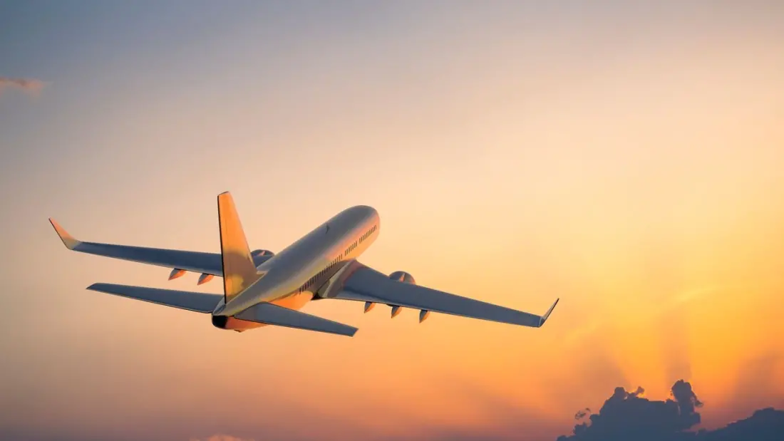 Clocks go back this weekend: what the hour change means for your travel plans