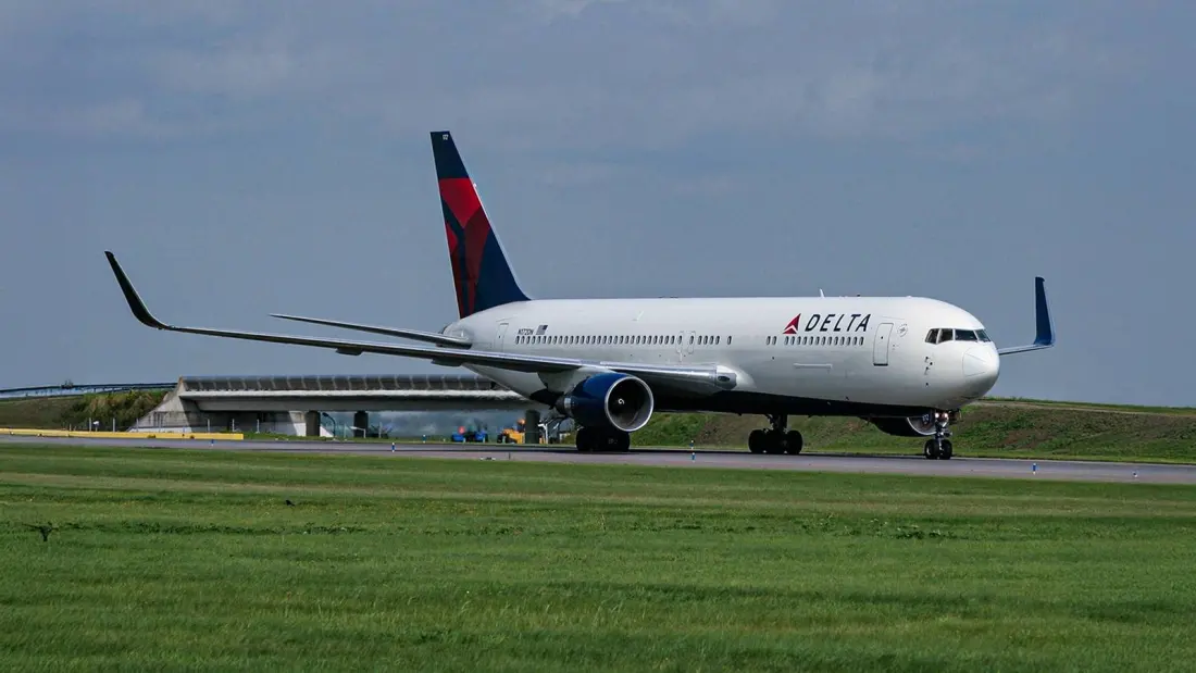 Ski resort flights now beat transcontinental routes as America's priciest domestic airfares