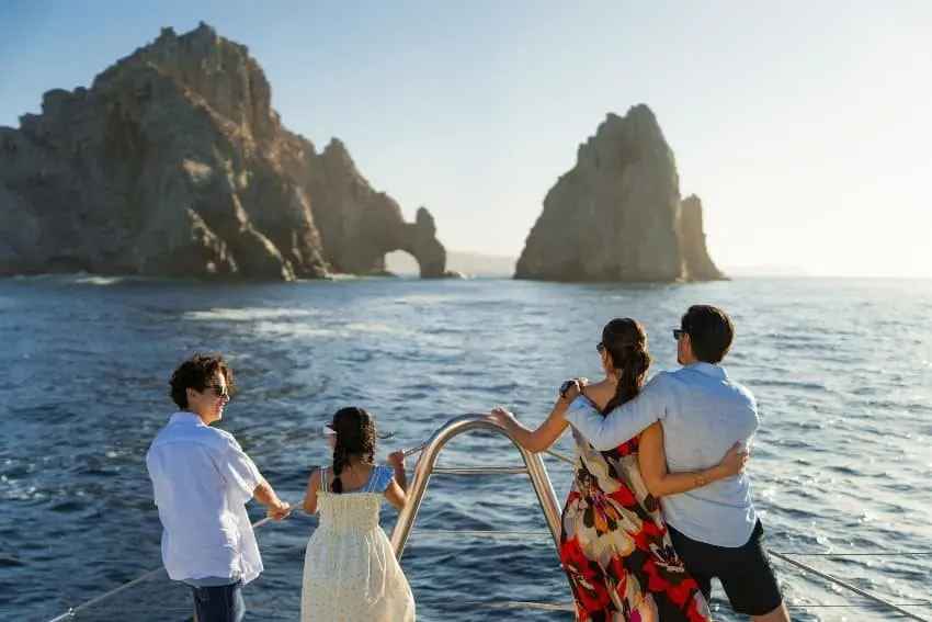 Los Cabos tourism took a hit in 2026 — but cruises, Canadians and domestic travellers are picking up the slack