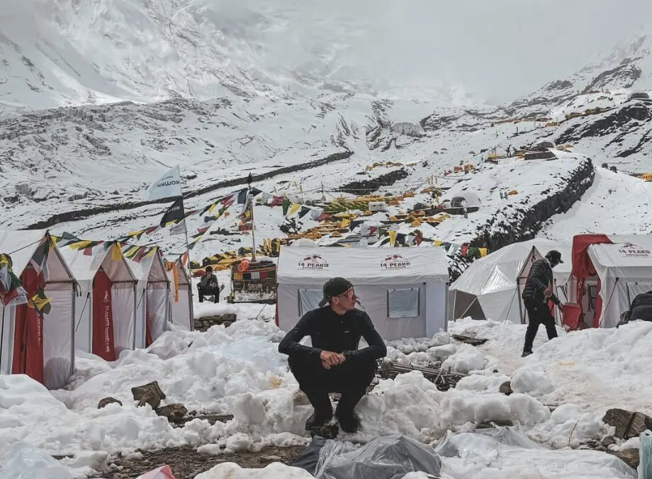 Nepal Storm Refuses to Quit — and Neither Do Some Manaslu and Dhaulagiri Climbers