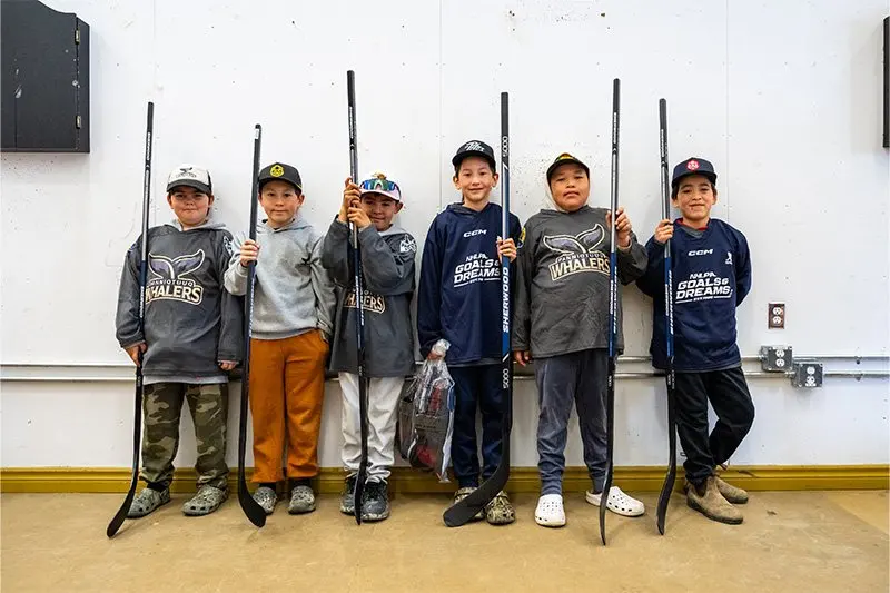 Quark Expeditions and the NHLPA Deliver Hockey Gear to Youth in Remote Nunavut