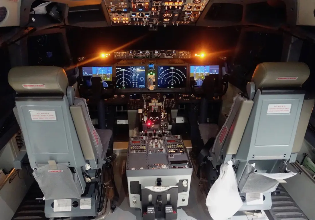 Air Traffic Controllers Can Ride Airline Jumpseats Again as FAA Revives Flight Deck Training