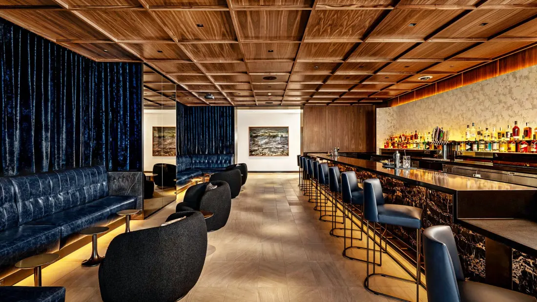 United's New 787-9s Pack In More Business Seats — And Its Polaris Lounges Are Feeling It