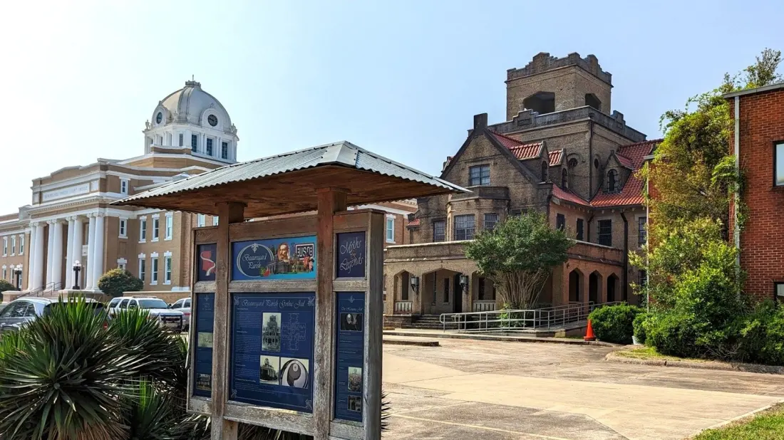 DeRidder, Louisiana: antique shops, Cajun kitchens and a haunted jail near the Texas line