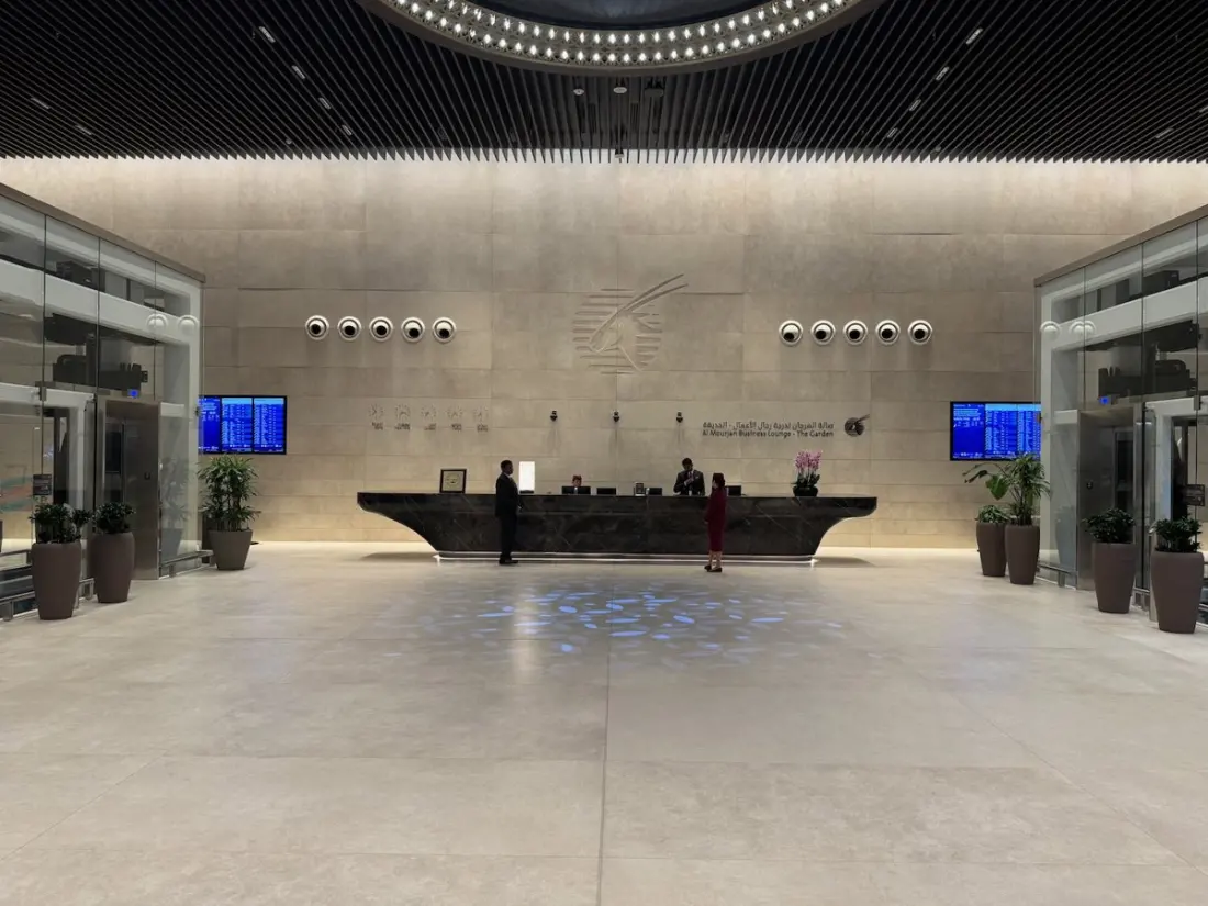 Inside The Garden: Qatar Airways' Huge Business Class Lounge at Doha Airport