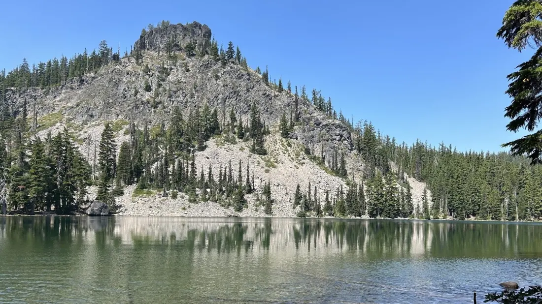 Rosary Lakes: Oregon's Quiet Three-Lake Chain Just Off the Pacific Crest Trail