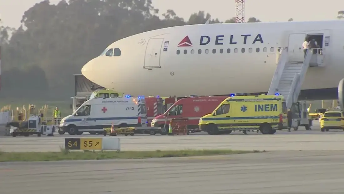 Delta flight from Barcelona to Boston diverts to Porto after smoke fills cabin