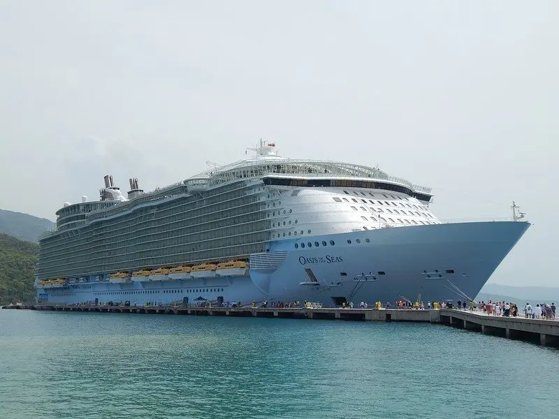 Storm Forces Oasis of the Seas to Swap Bahamas for an Overnight in Halifax