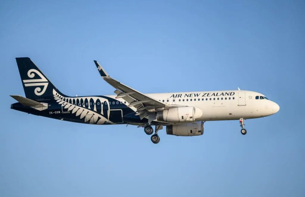 Auckland flight makes history as first international arrival at Sydney's new western airport