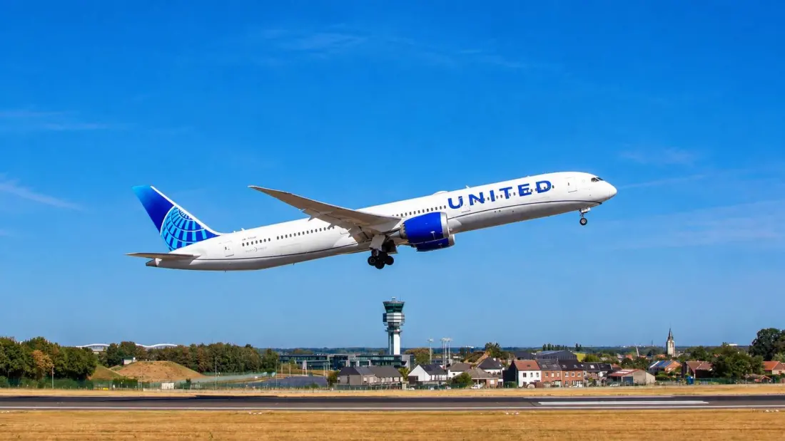 United Is Now the World's Biggest Boeing 787 Operator — And It's Using Them to Fly Further