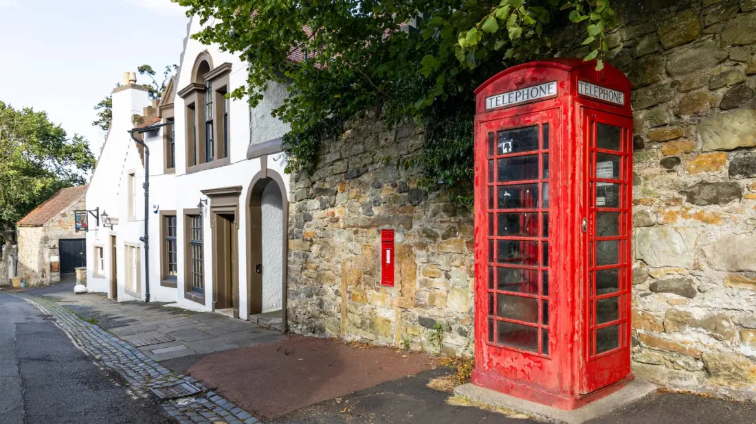 Cramond: The Edinburgh Suburb Where You Can Walk to an Island at Low Tide