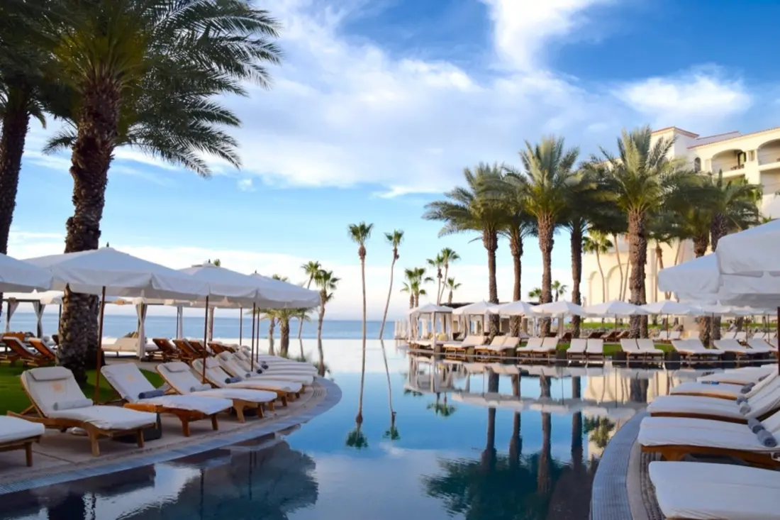 Hilton's Amex business card: Gold status and $240 in credits for a $195 fee
