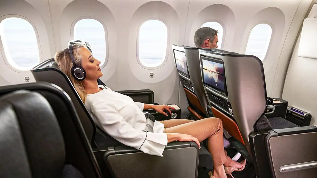 The 8-Hour Rule: When Premium Economy Beats Business Class
