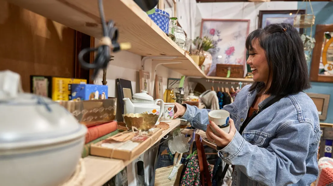 11 Small US Towns Where Antique Shopping Is the Whole Point