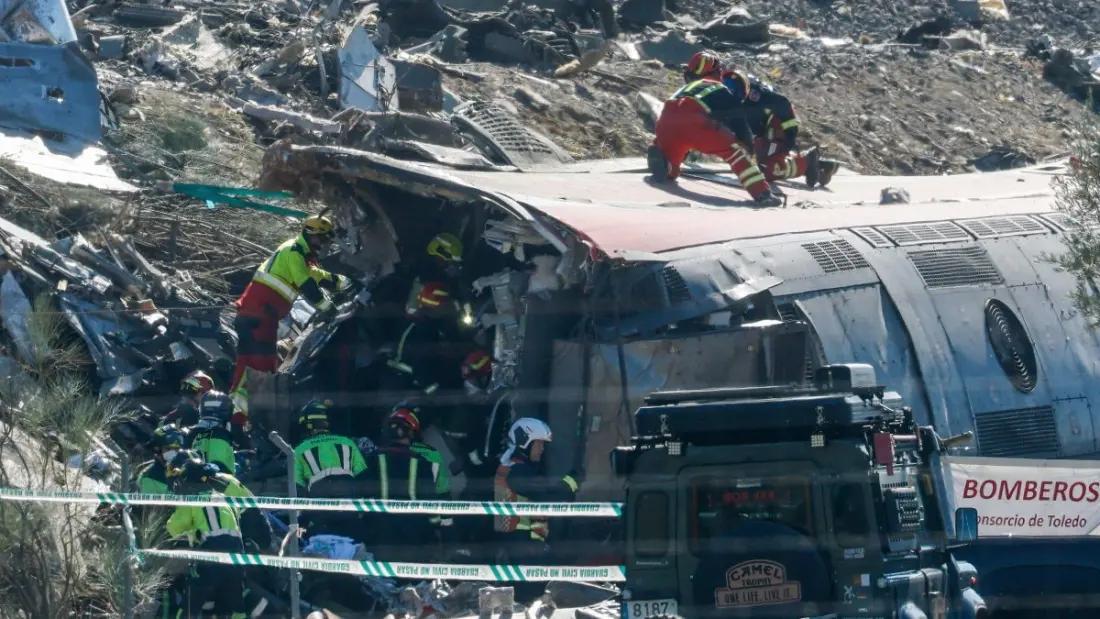 Deadly train collision near Toledo halts Madrid–Seville rail line and wipes out a full round of Copa del Rey football