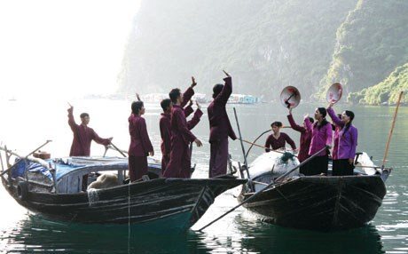 Love songs return to Hạ Long Bay as fishermen's call-and-response singing comes back to Cửa Vạn