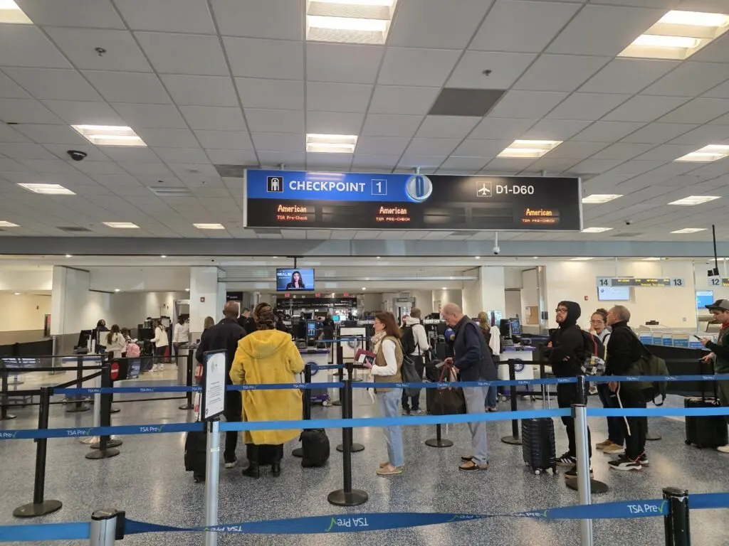 TSA Puts the Brakes on Gate-Pass Expansion, Leaving Non-Flying Visits Stuck at 13 Airports