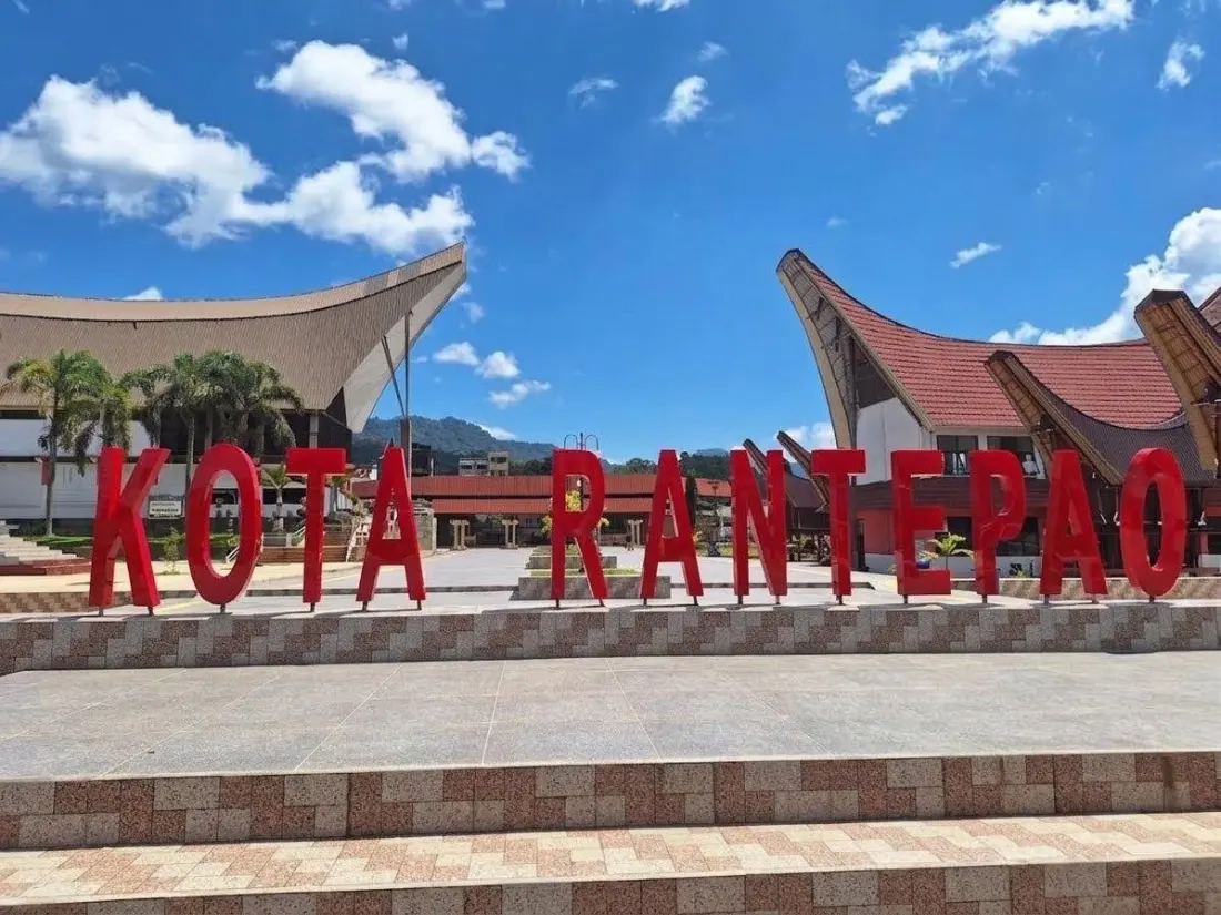 Rantepao: Base Camp for Toraja's Extraordinary Funeral Culture