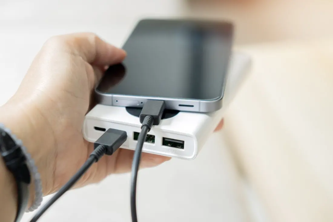 Power Banks on Planes Face New Rules in 2027 — What Travellers Need to Know