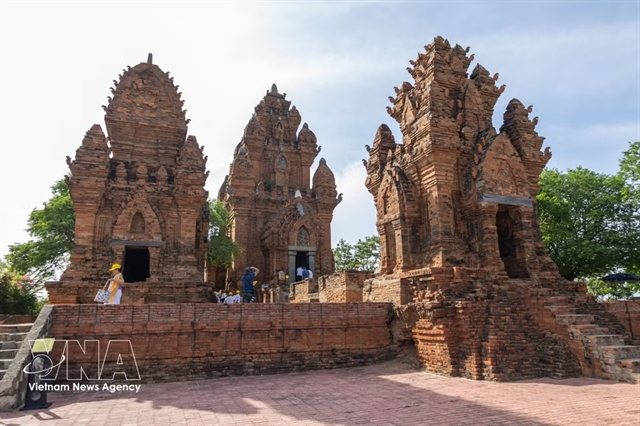 Pô Klông Garai: The Red-Brick Chăm Towers Still Alive With Ritual on Vietnam's South-Central Coast
