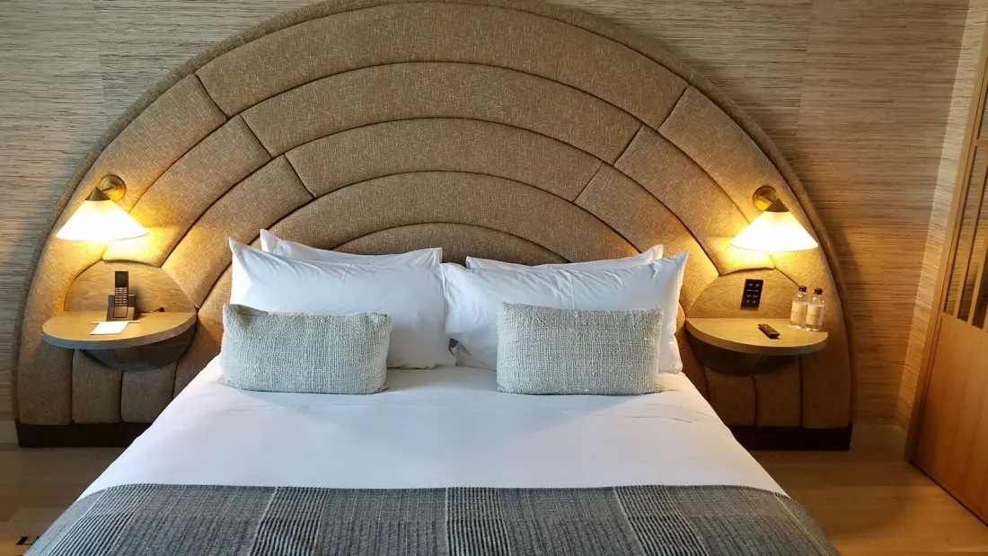 Amex Platinum's $300 hotel credit may soon demand a two-night stay