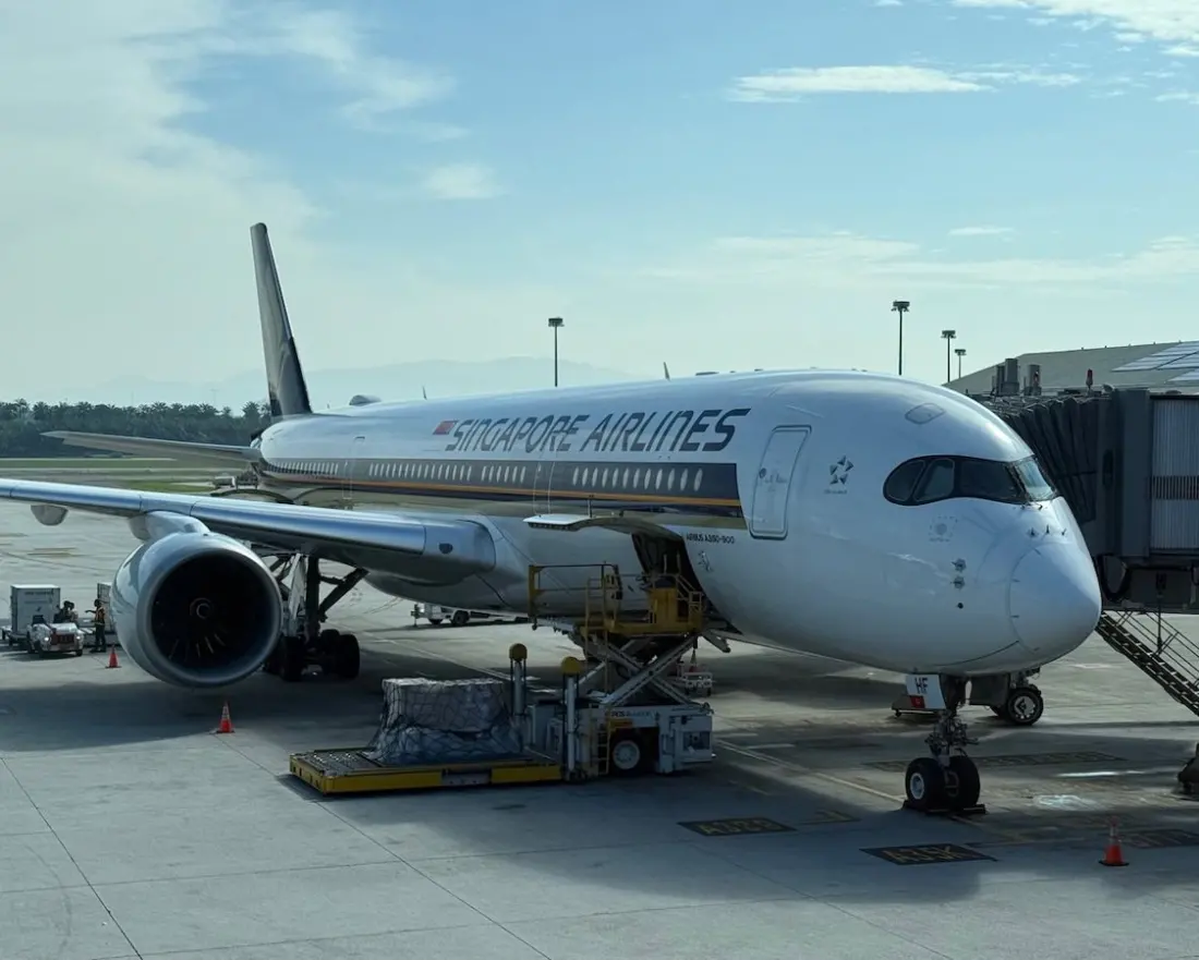 A Singapore Airlines flight turned around mid-Pacific after a passenger meltdown — then flew again the same night